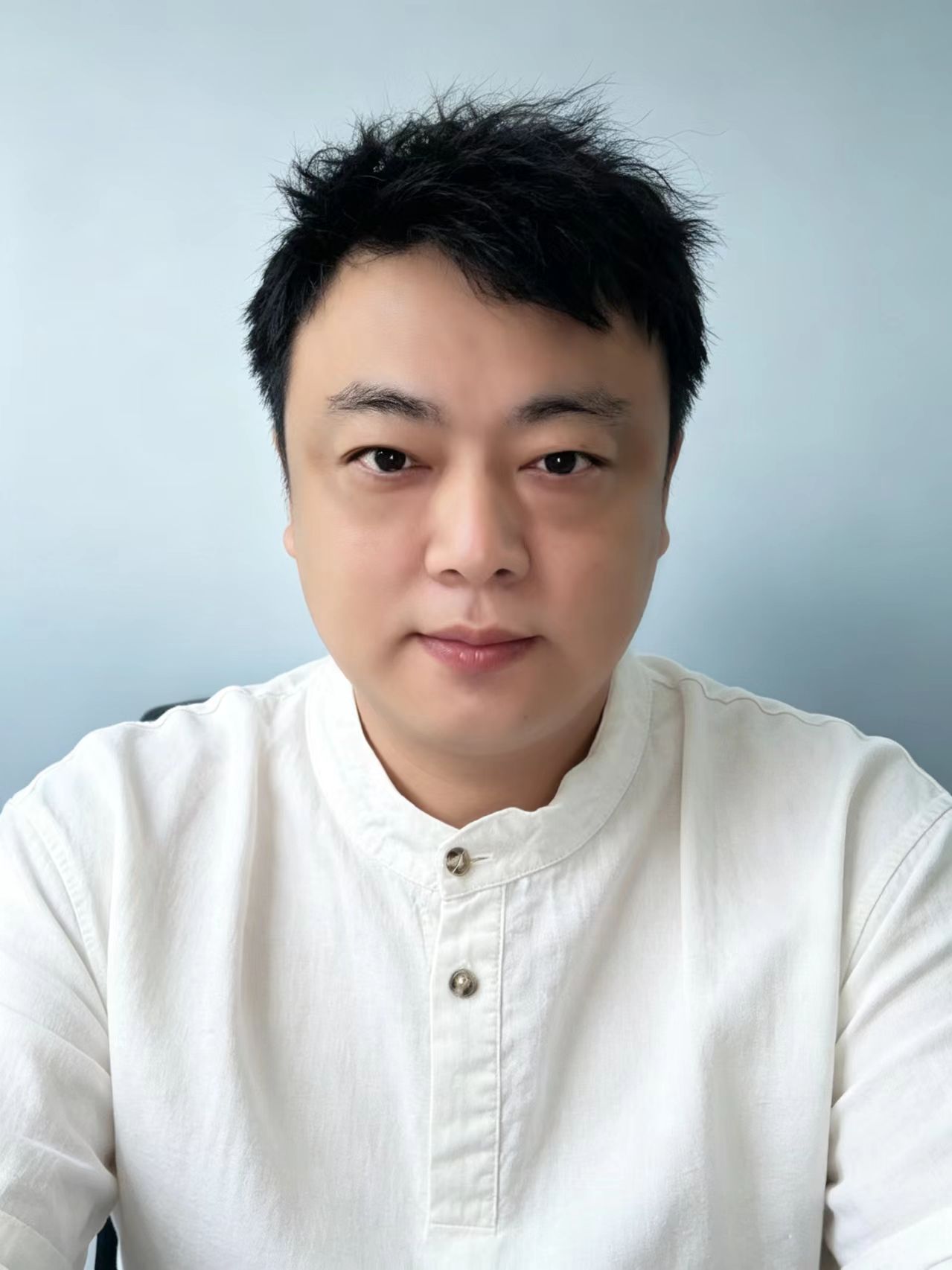 罗小忠 - 联合创始人